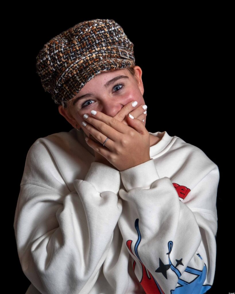 Familieportret vastgelegd door Amstellie Studio – persoonlijke portretfotografie